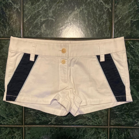 Juicy Couture Pants - Juicy Contour Shorts